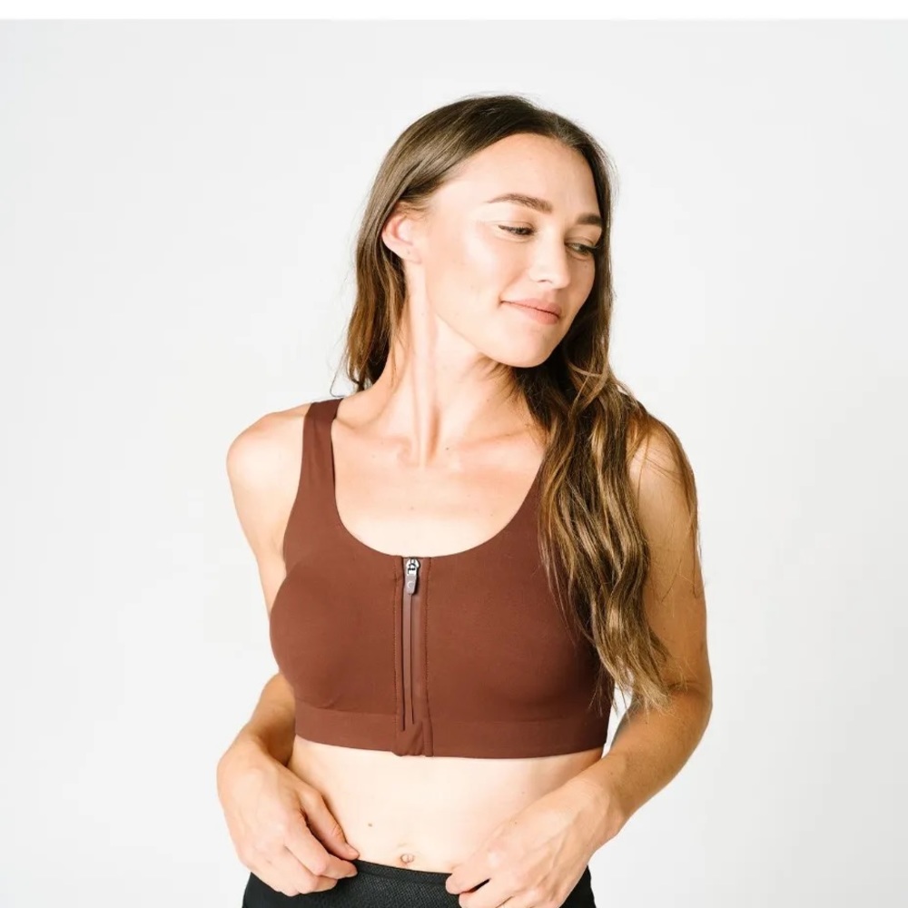 Zyia Coffee Front Zipper Access Bra